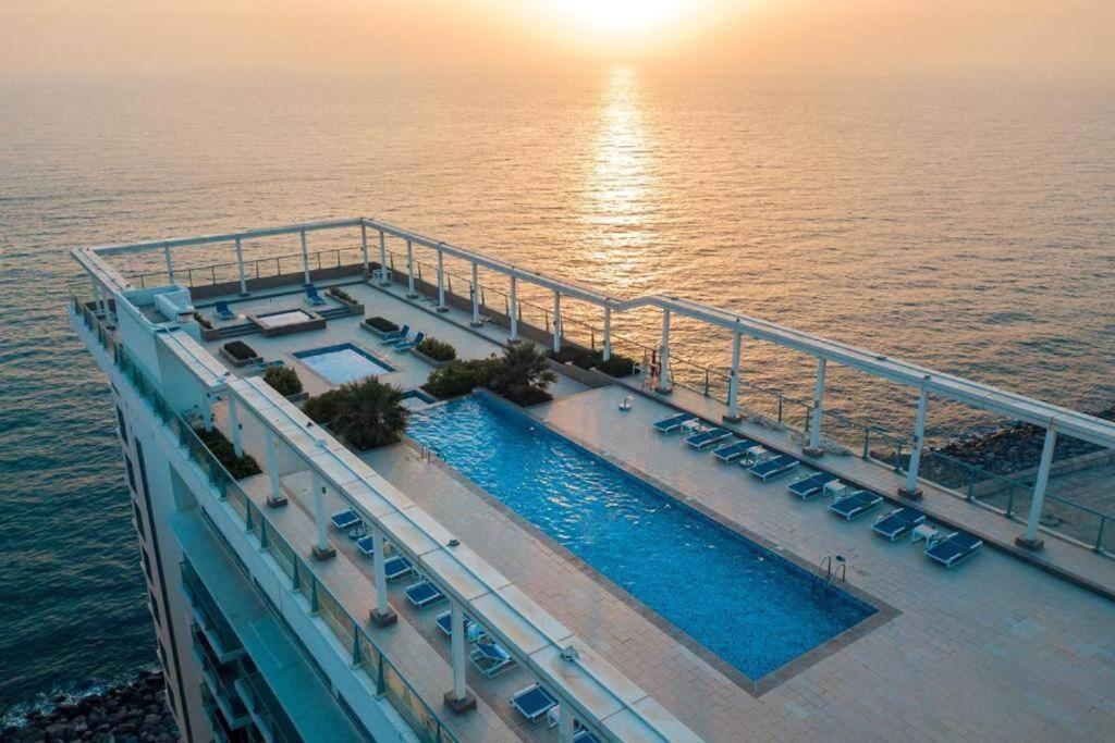 Beach Dream - A Luxury 1 Bedroom Apartment With Direct Beach Access Ras al-Khaimah Exterior foto